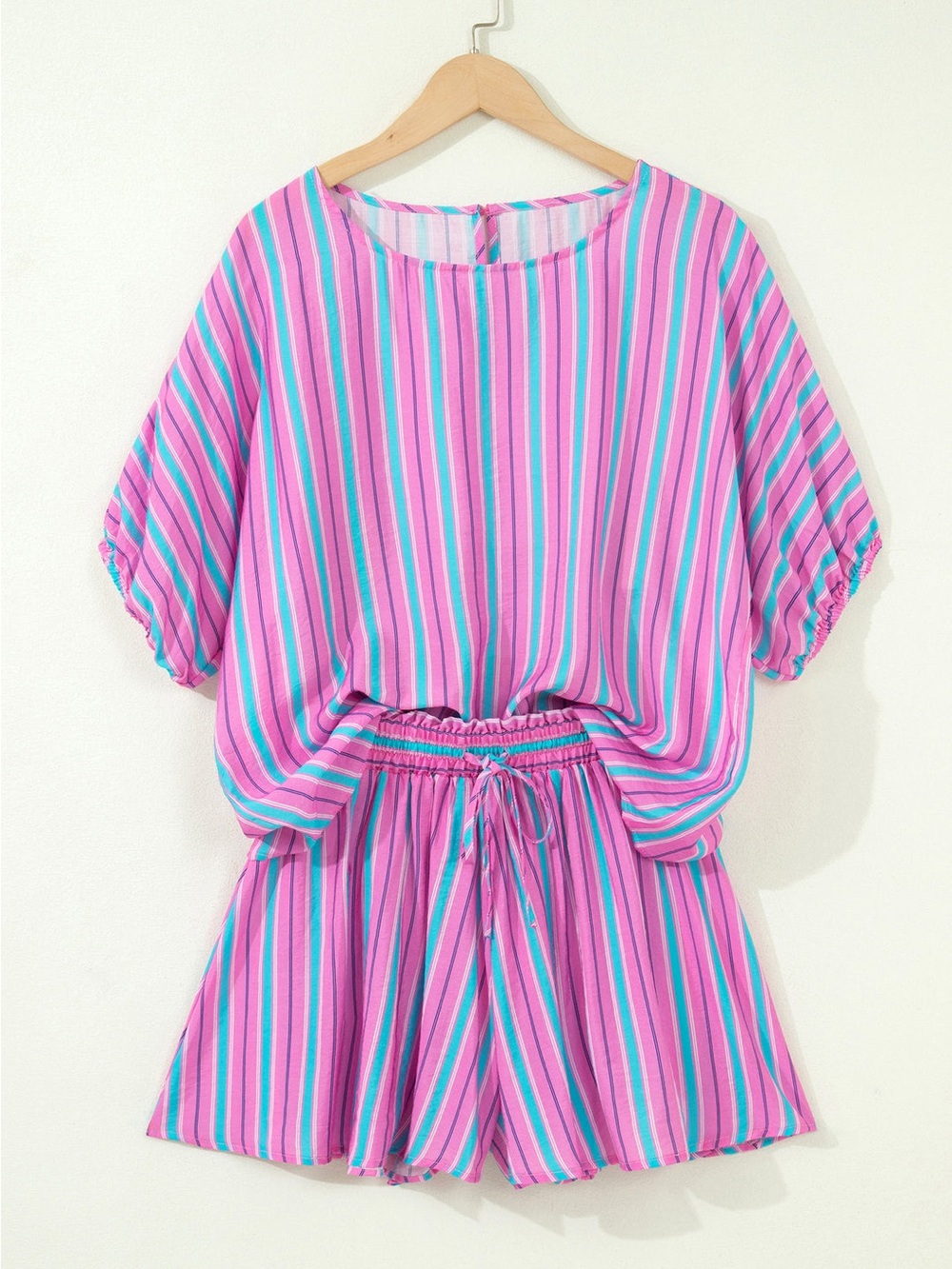 Linen Matching Set - Picture 2 of 5